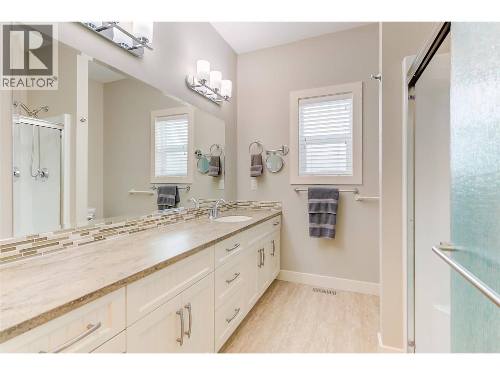 2064 Aspen Drive, Westbank, BC - Indoor Photo Showing Bathroom