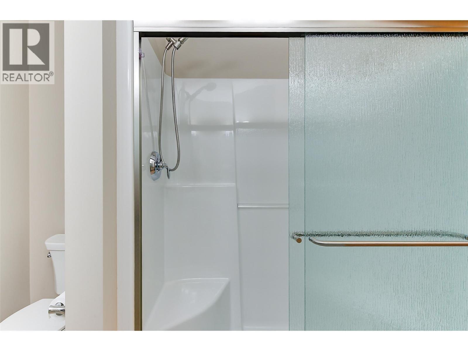 2064 Aspen Drive, Westbank, BC - Indoor Photo Showing Bathroom