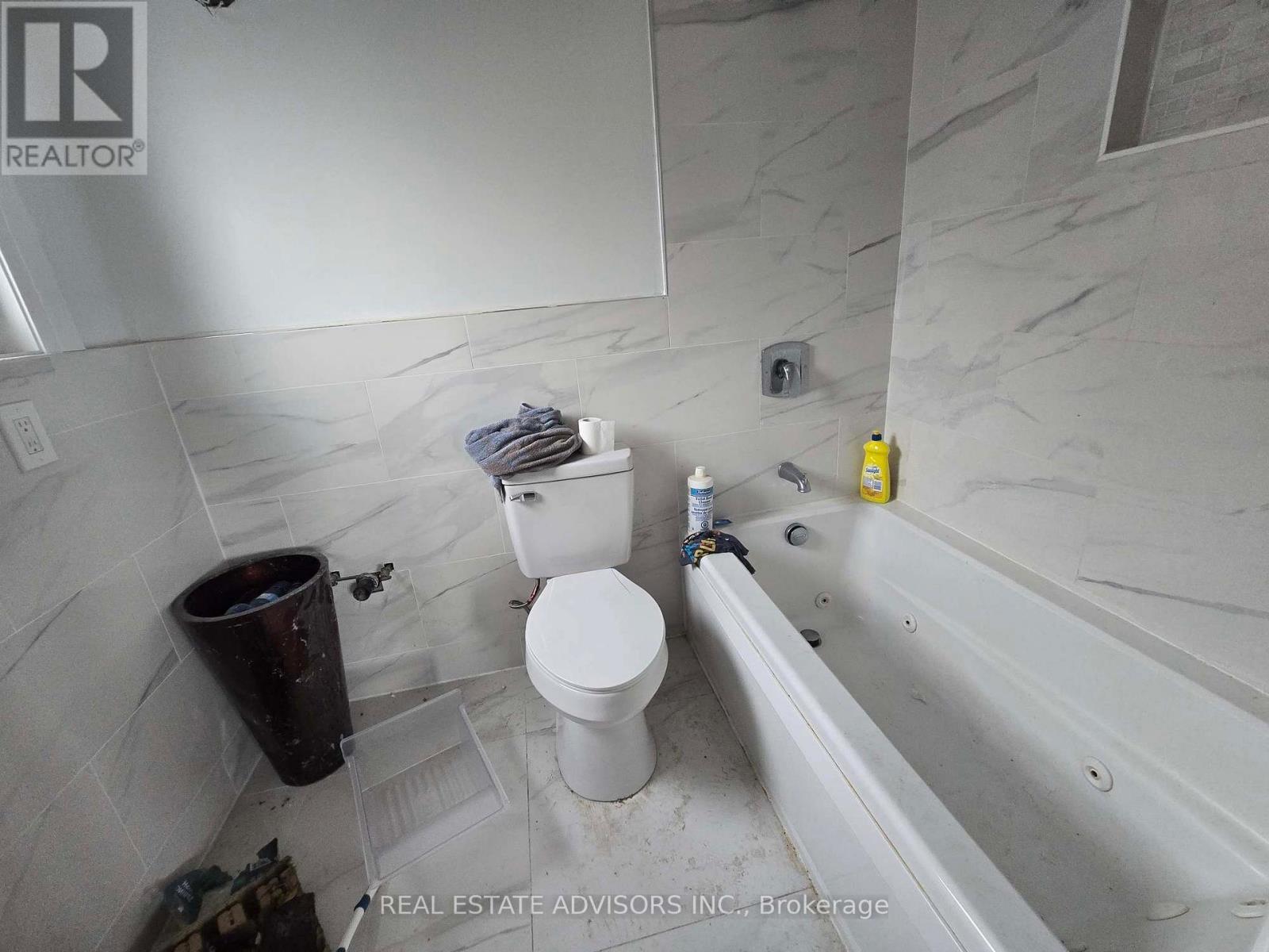 238 Braymore Boulevard, Toronto, ON - Indoor Photo Showing Bathroom