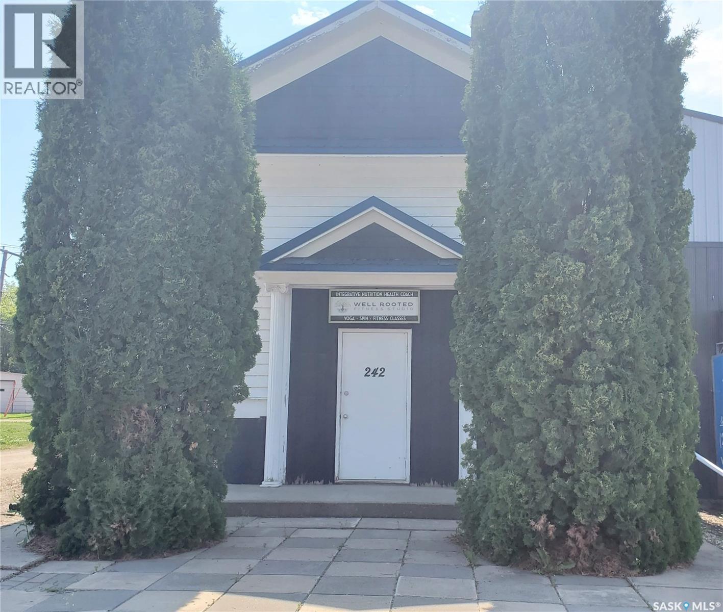 242 Third Avenue S, Kamsack, SK