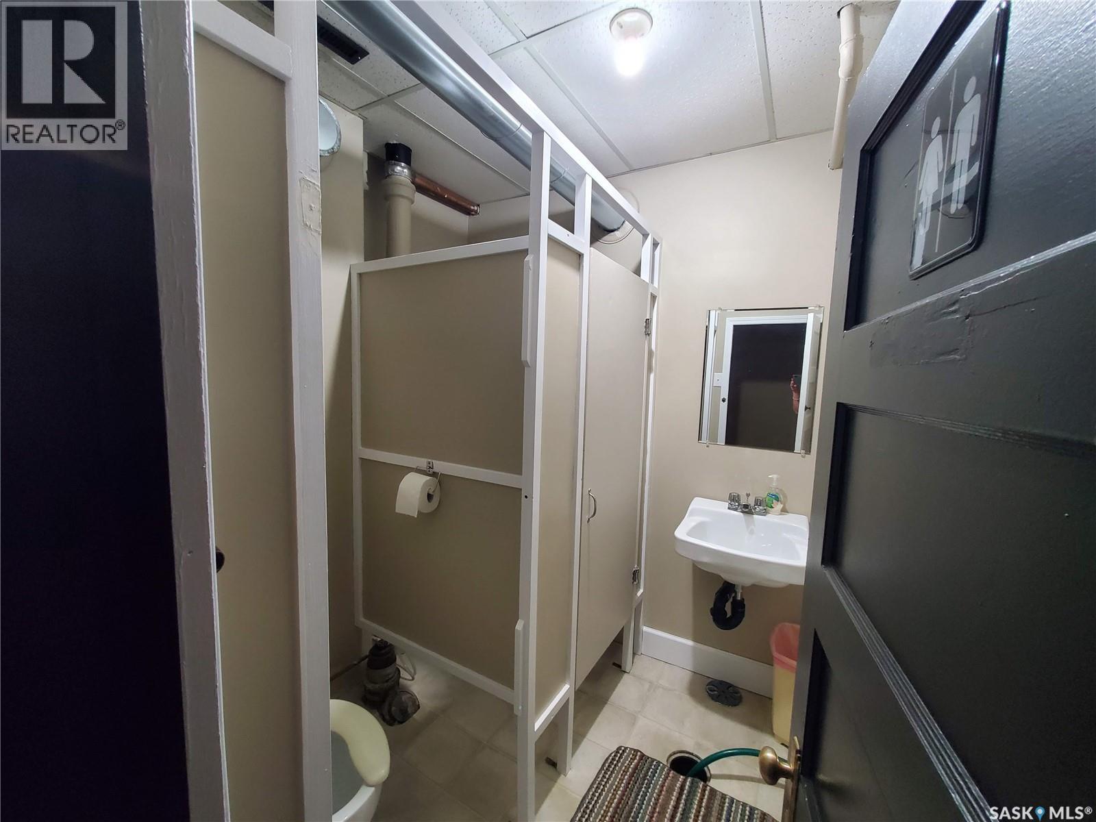 242 Third Avenue S, Kamsack, SK