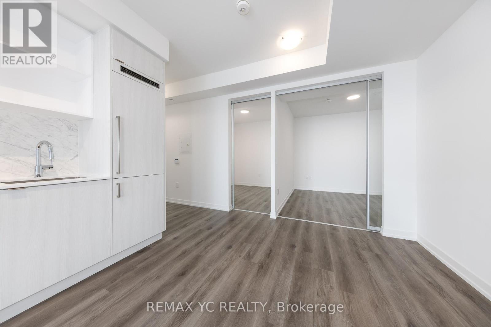 7108 - 138 Downes Street, Toronto, ON - Indoor Photo Showing Other Room