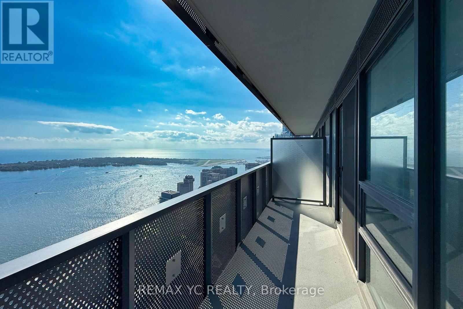 7108 - 138 Downes Street, Toronto, ON - Outdoor With Body Of Water With Balcony With View With Exterior