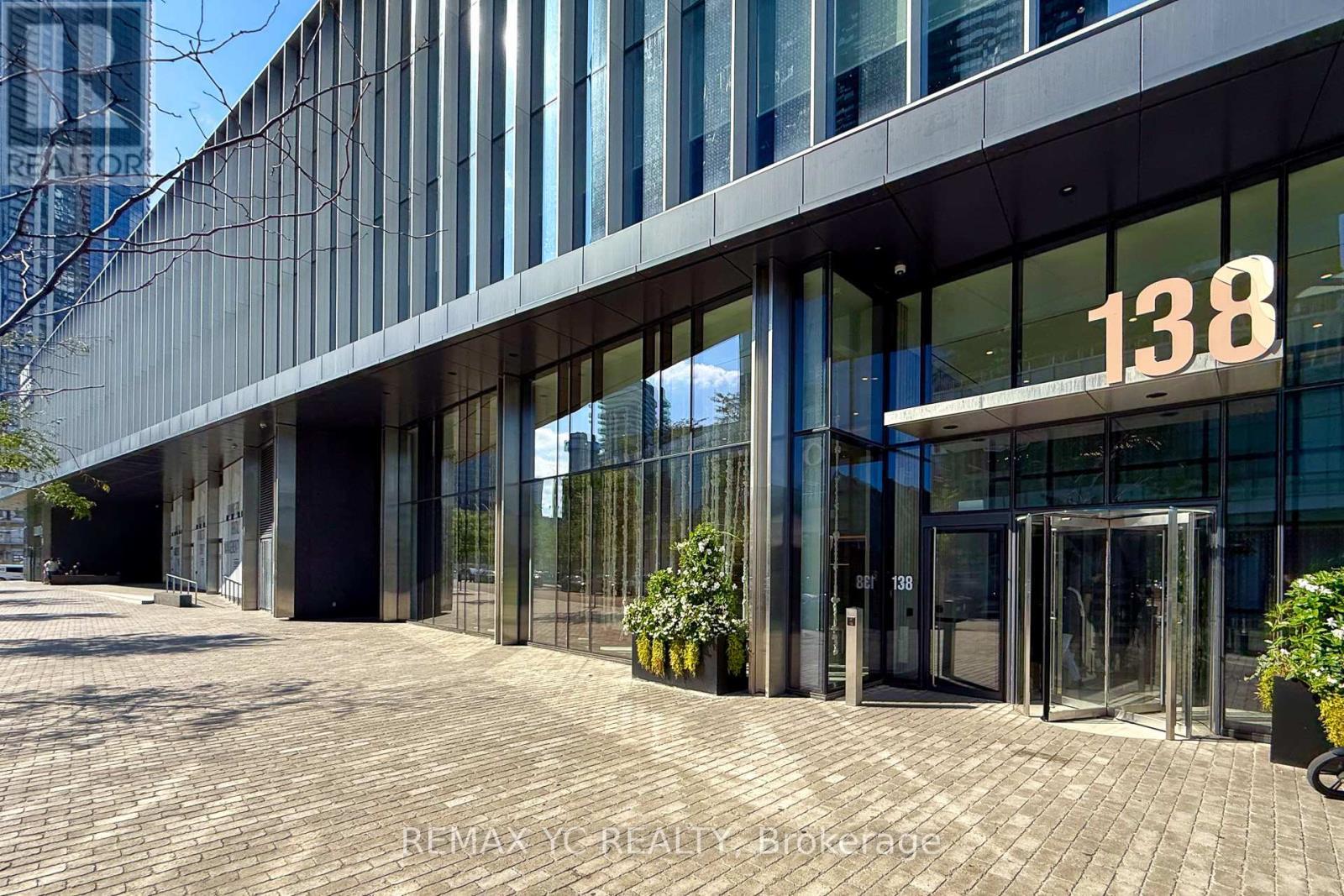 7108 - 138 Downes Street, Toronto, ON - Outdoor