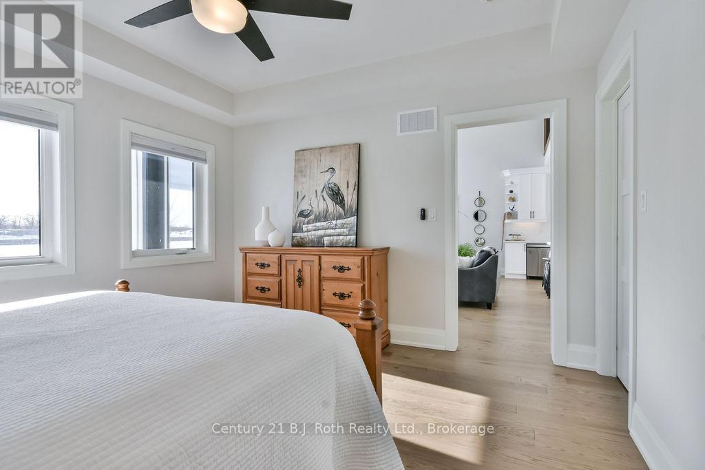 27 - 53 Dock Lane, Tay (Port Mcnicoll), ON - Indoor Photo Showing Bedroom