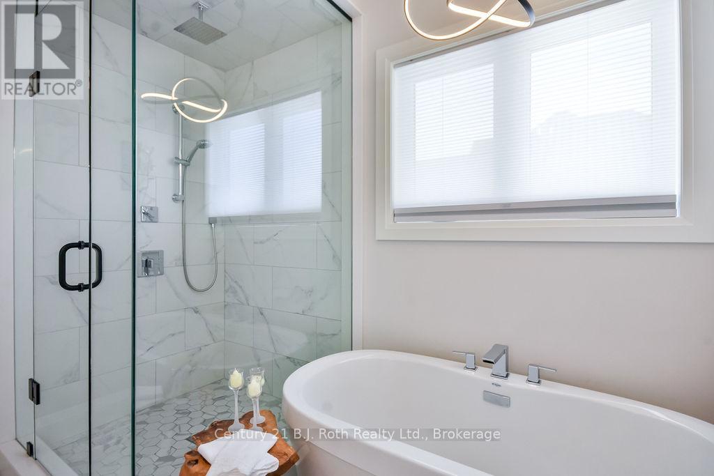 27 - 53 Dock Lane, Tay (Port Mcnicoll), ON - Indoor Photo Showing Bathroom