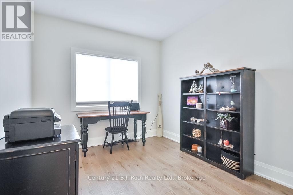 27 - 53 Dock Lane, Tay (Port Mcnicoll), ON - Indoor