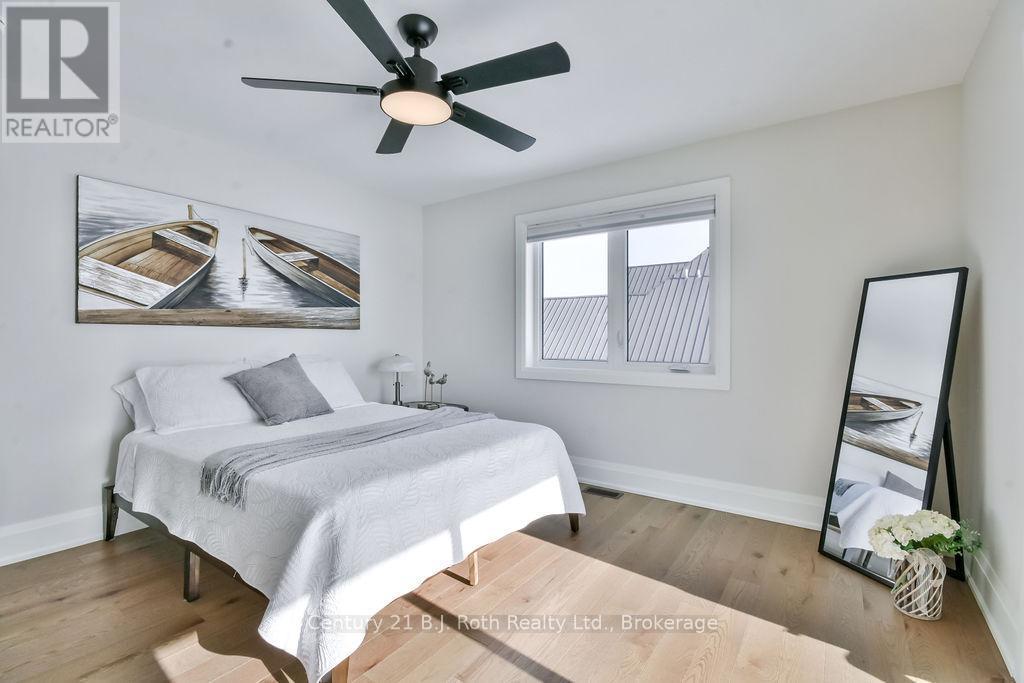 27 - 53 Dock Lane, Tay (Port Mcnicoll), ON - Indoor Photo Showing Bedroom