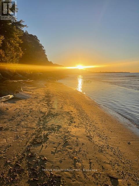 Lakeside community, walk the beach for sunrise - 16 Charles Court, Bayham (Port Burwell), ON