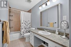 2nd level main bathroom -