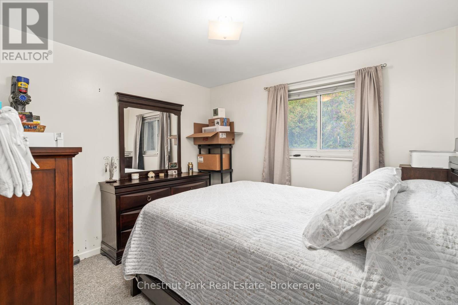One Bedroom Upper Level - 84 Hiram Street, Bracebridge (Macaulay), ON - Indoor Photo Showing Bedroom