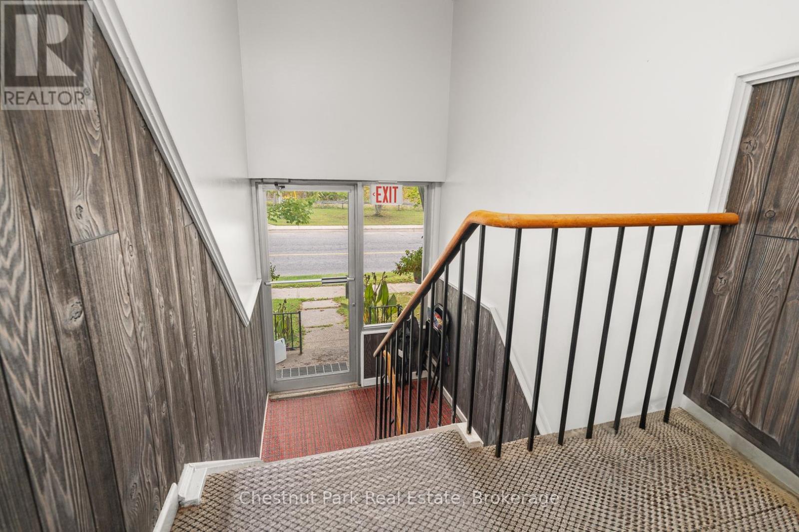 84 Hiram Street, Bracebridge (Macaulay), ON - Indoor Photo Showing Other Room