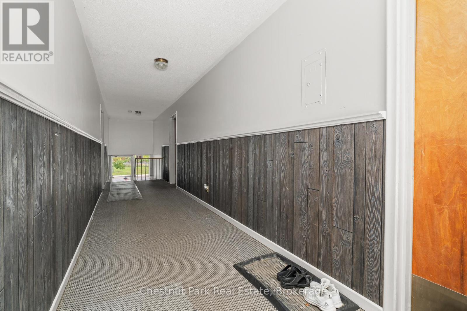 84 Hiram Street, Bracebridge (Macaulay), ON - Indoor Photo Showing Other Room