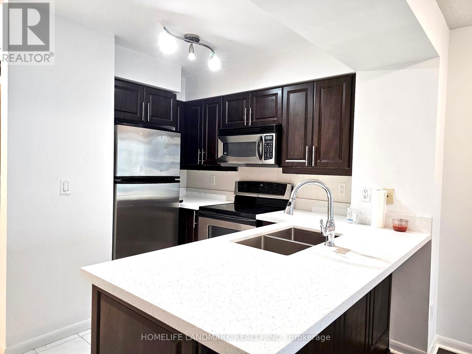 606 - 219 Fort York Boulevard, Toronto, ON - Indoor Photo Showing Kitchen With Double Sink