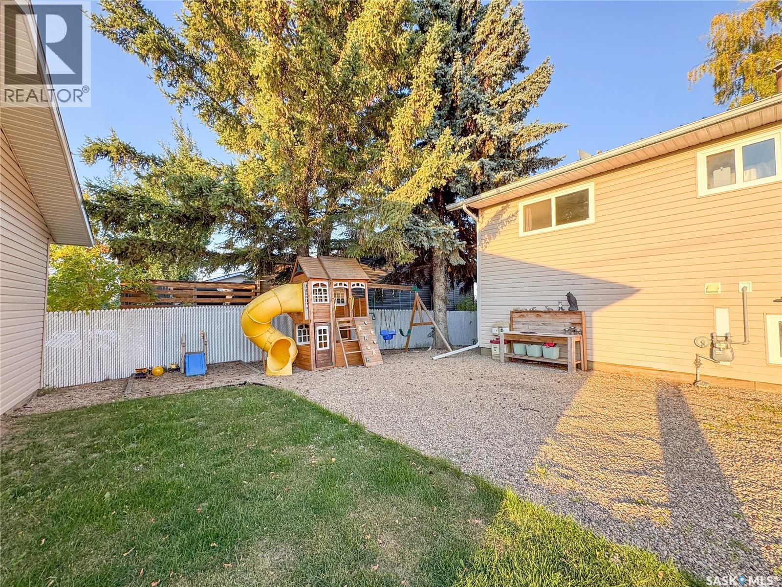 21 Maple Place, Birch Hills, SK - Outdoor