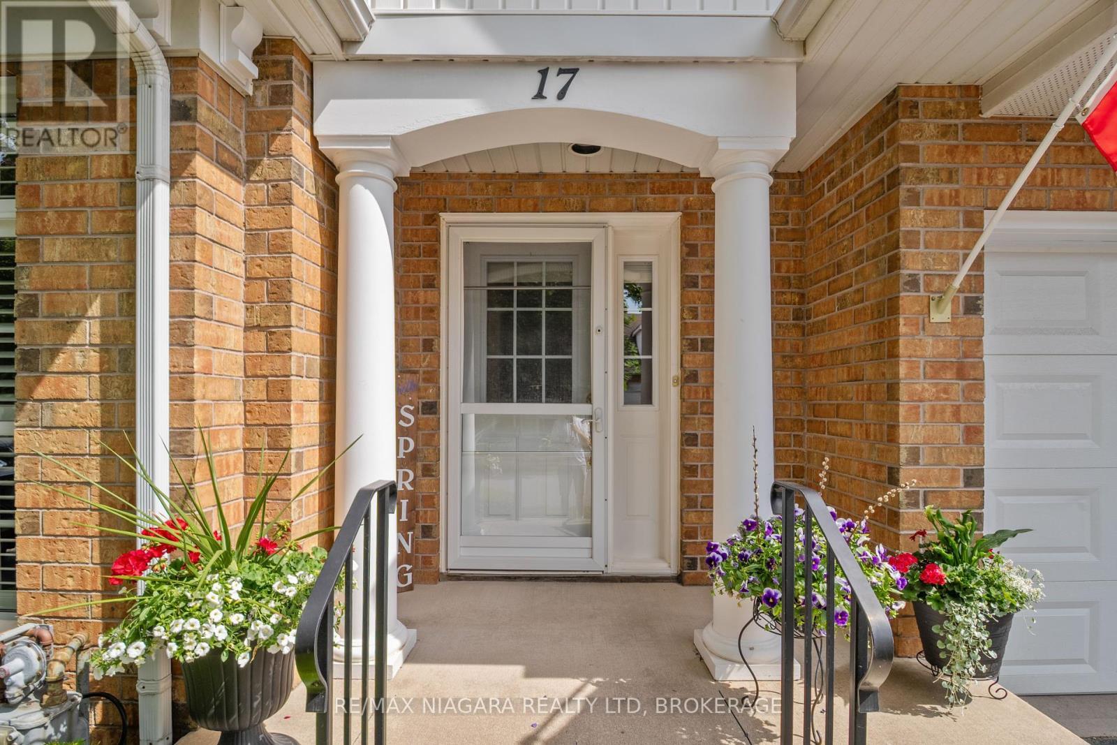 17 - 2684 Mewburn Road, Niagara Falls (Casey), ON - Outdoor With Exterior