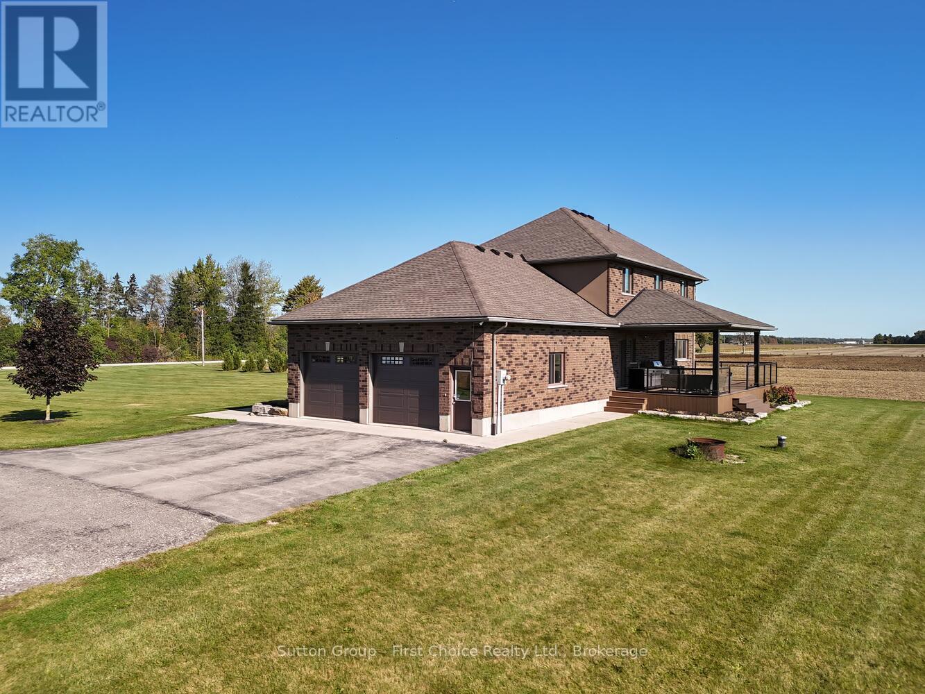 3321 Perth Road 140, Perth South (Downie), ON - Outdoor