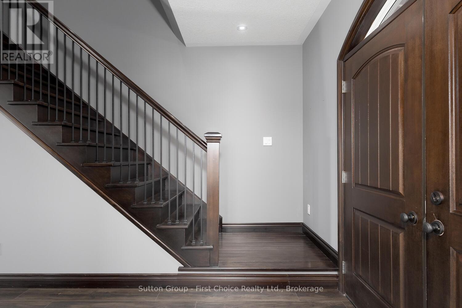 3321 Perth Road 140, Perth South (Downie), ON - Indoor Photo Showing Other Room