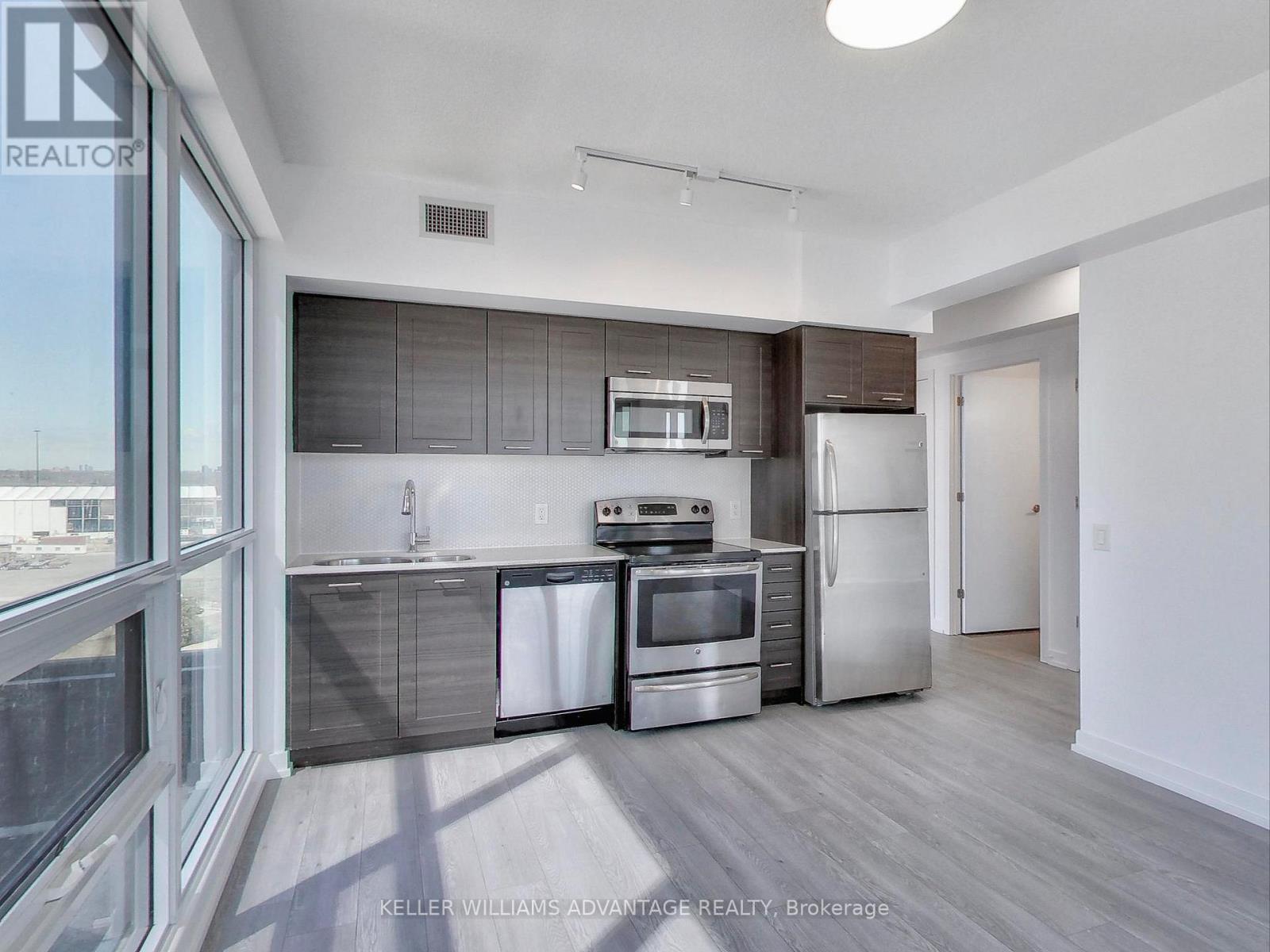 1104 - 2200 Lake Shore Boulevard W, Toronto, ON - Indoor Photo Showing Kitchen With Stainless Steel Kitchen