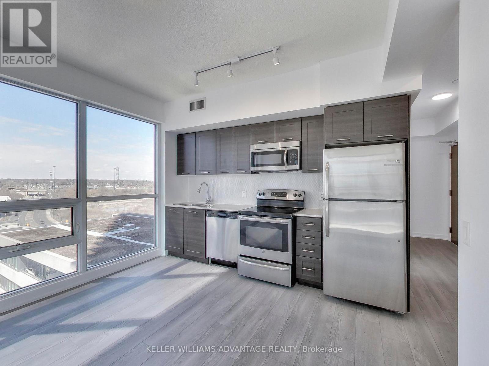 1104 - 2200 Lake Shore Boulevard W, Toronto, ON - Indoor Photo Showing Kitchen With Stainless Steel Kitchen