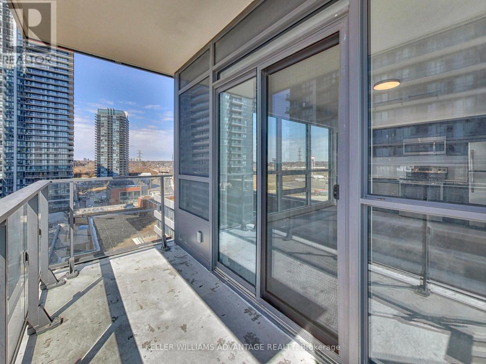1104 - 2200 Lake Shore Boulevard W, Toronto, ON - With Balcony With Exterior