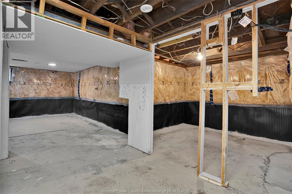 2159 Pelissier, Windsor, ON - Indoor Photo Showing Basement