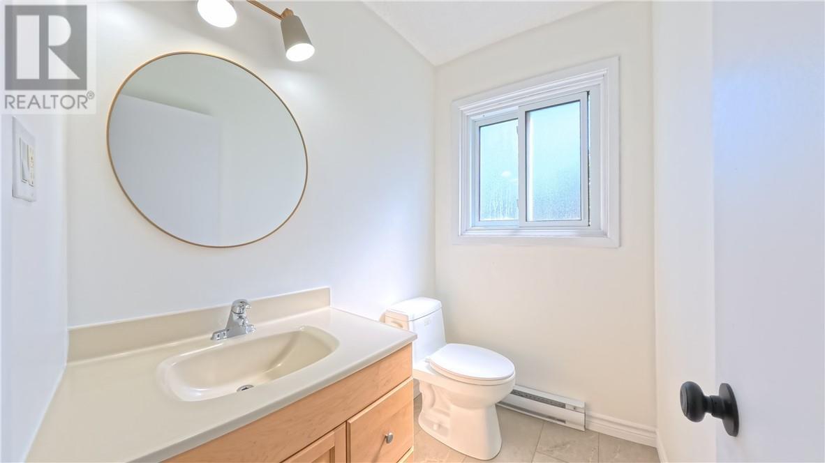 69 Robinson Street W, Little Current, ON - Indoor Photo Showing Bathroom