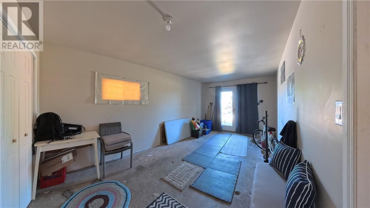 69 Robinson Street W, Little Current, ON - Indoor Photo Showing Other Room