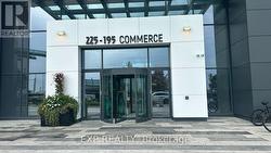 1705 - 195 COMMERCE STREET Vaughan, ON L4K 0P9
