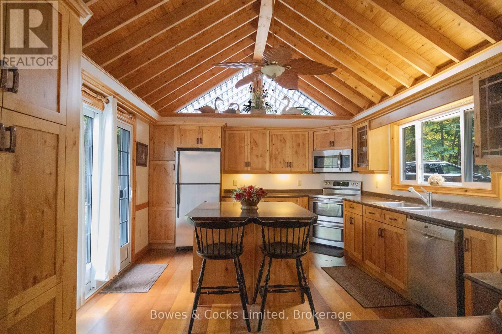 408 Couchs Road, North Kawartha, ON - Indoor Photo Showing Kitchen With Double Sink
