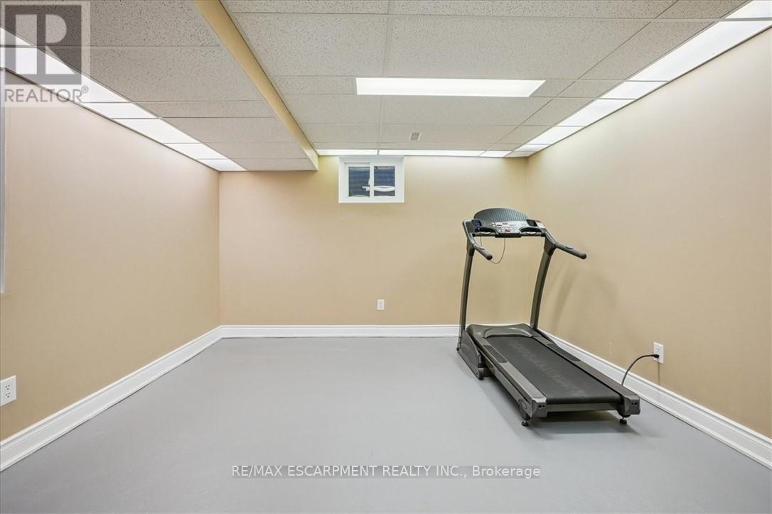 41 Steen Drive, Mississauga, ON - Indoor Photo Showing Gym Room
