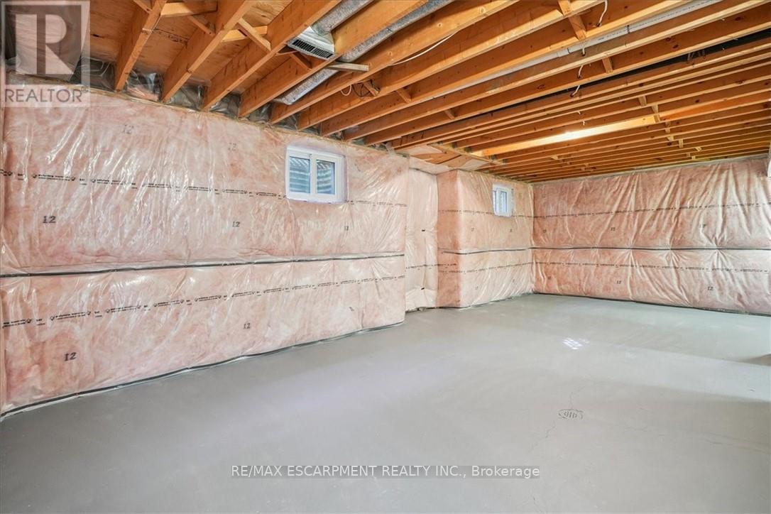 41 Steen Drive, Mississauga, ON - Indoor Photo Showing Basement