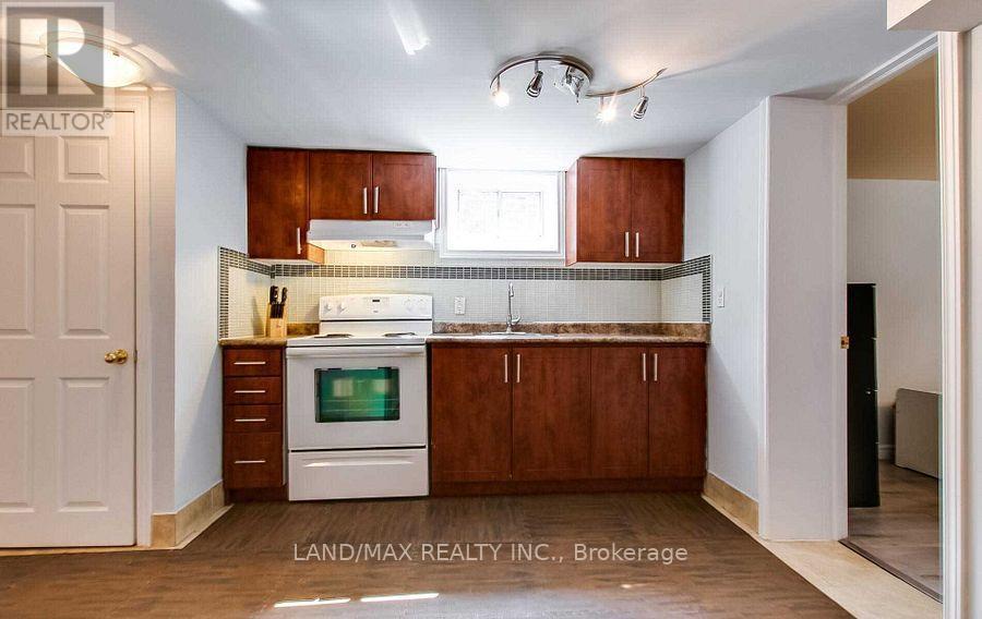 Lower Kitchen - 464 Warden Avenue, Toronto, ON - Indoor Photo Showing Kitchen