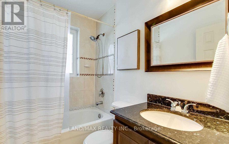 Upper Bathroom - 464 Warden Avenue, Toronto, ON - Indoor Photo Showing Bathroom