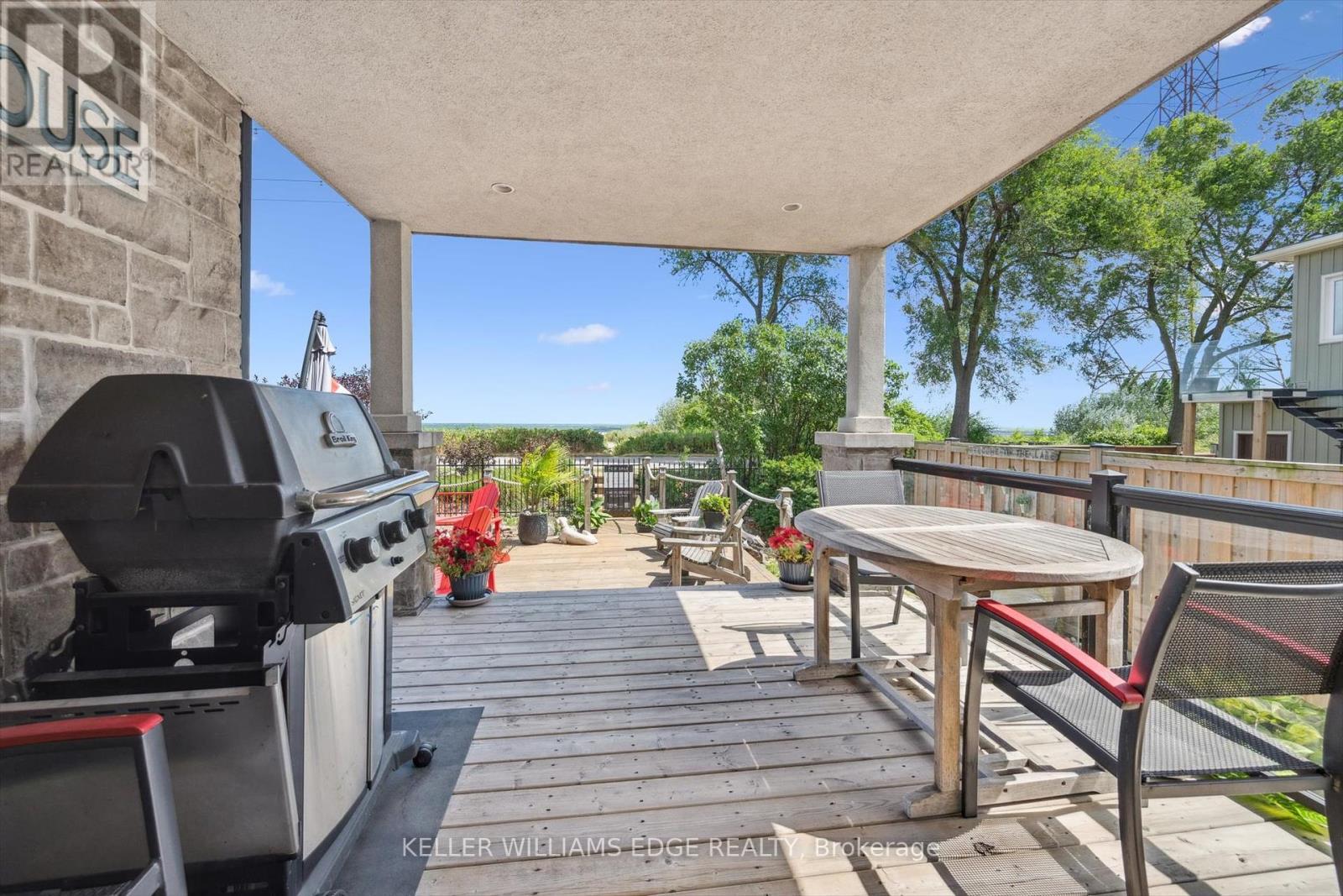 1081 Beach Boulevard, Hamilton, ON - Outdoor With Deck Patio Veranda With Exterior