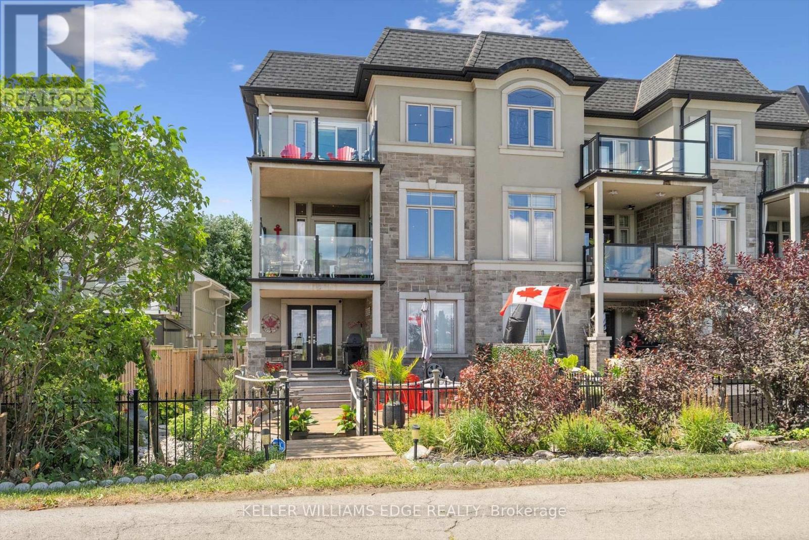 1081 Beach Boulevard, Hamilton, ON - Outdoor With Facade