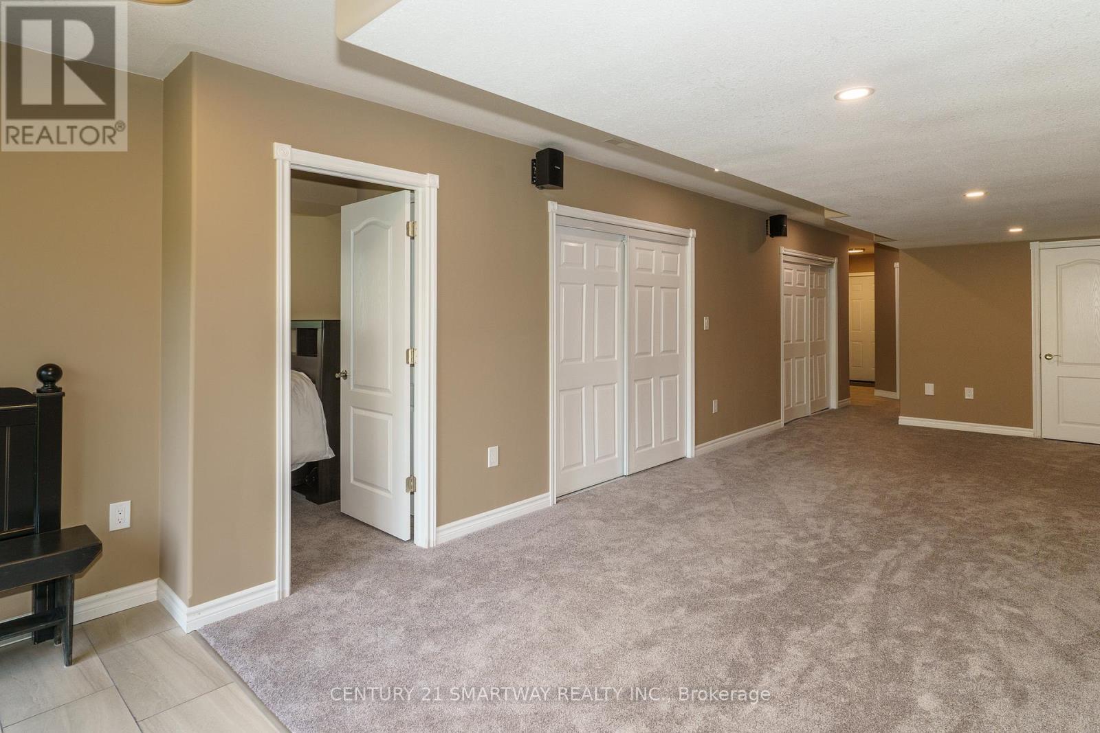 96 Main Street, Burk'S Falls, ON - Indoor Photo Showing Other Room