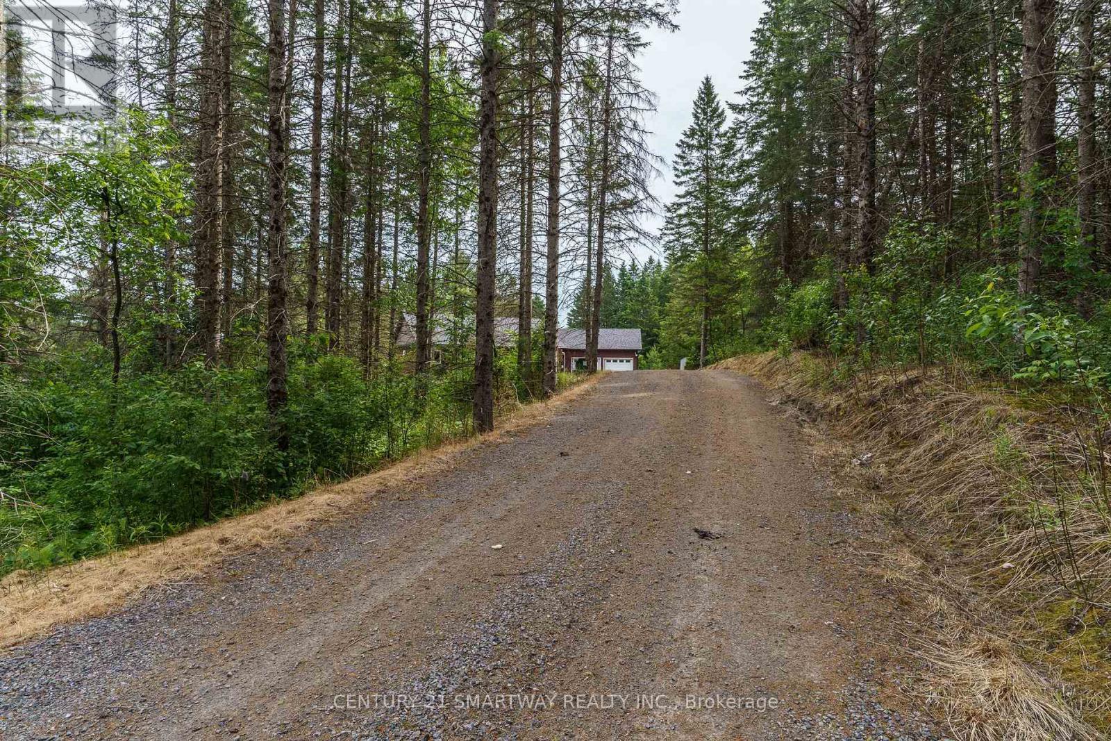 96 Main Street, Burk'S Falls, ON - Outdoor