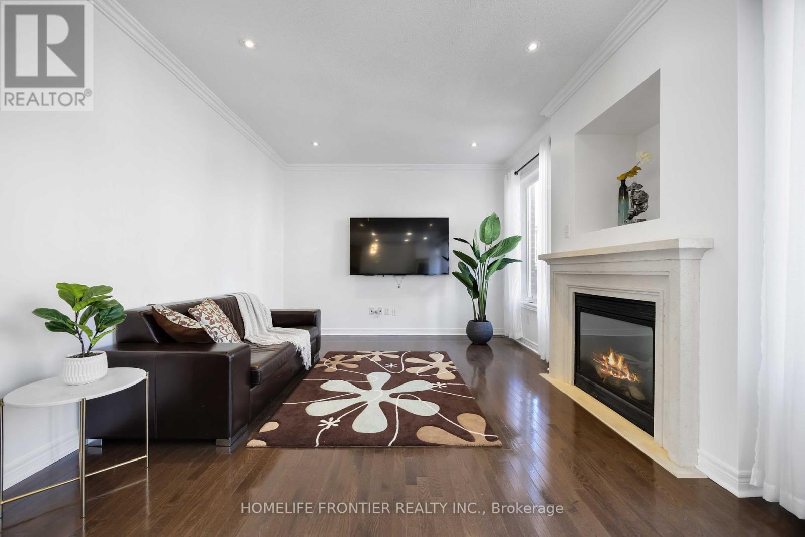 26 Barnstone Drive, Markham, ON - Indoor Photo Showing Living Room With Fireplace