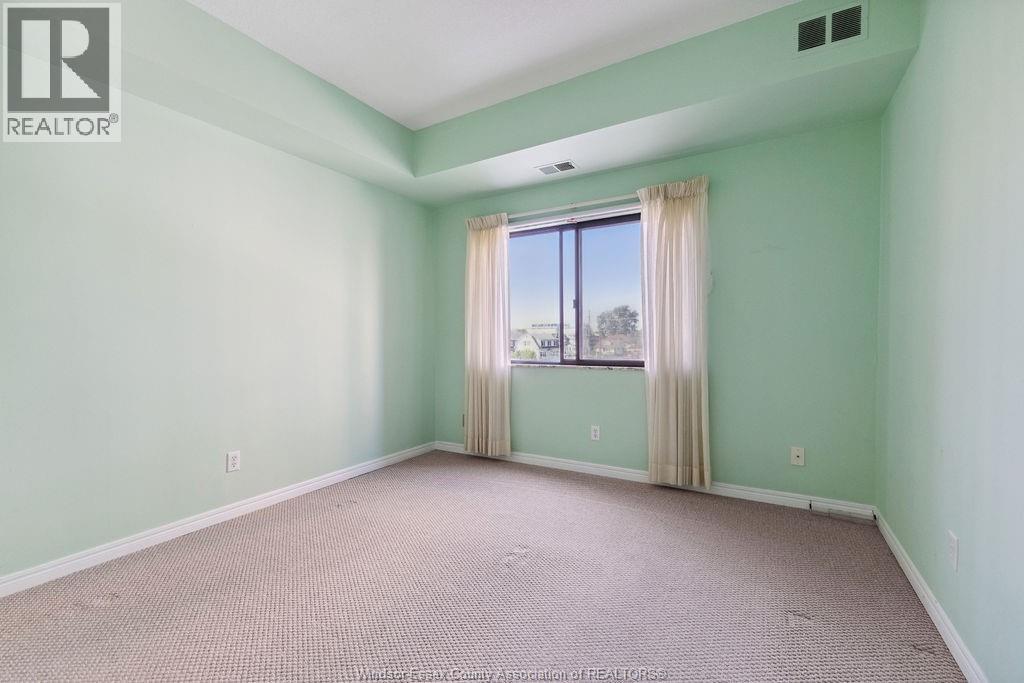 3663 Riverside Drive East Unit# 306, Windsor, ON - Indoor Photo Showing Other Room