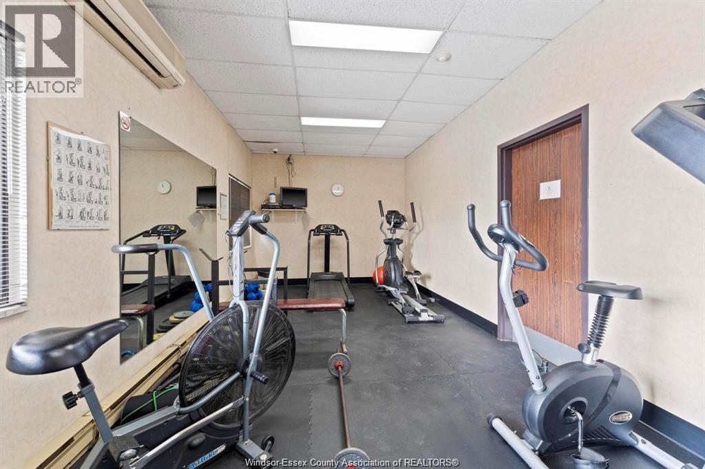 3663 Riverside Drive East Unit# 306, Windsor, ON - Indoor Photo Showing Gym Room