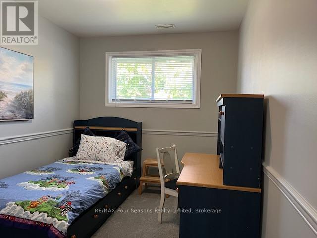 bedroom 3 upper - 286 Sixth Street, Collingwood, ON - Indoor Photo Showing Bedroom