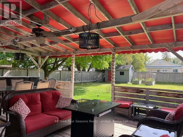 286 Sixth Street, Collingwood, ON - With Deck Patio Veranda