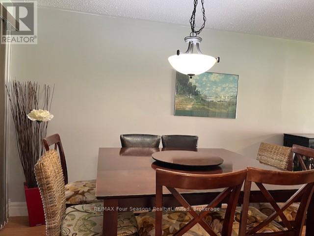 286 Sixth Street, Collingwood, ON - Indoor Photo Showing Dining Room