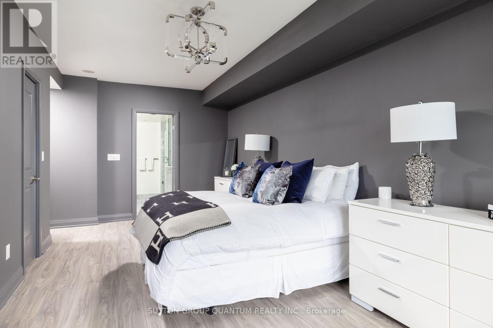 Walls are now painted lighter - Lph 03 - 400 Adelaide Street E, Toronto, ON - Indoor Photo Showing Bedroom