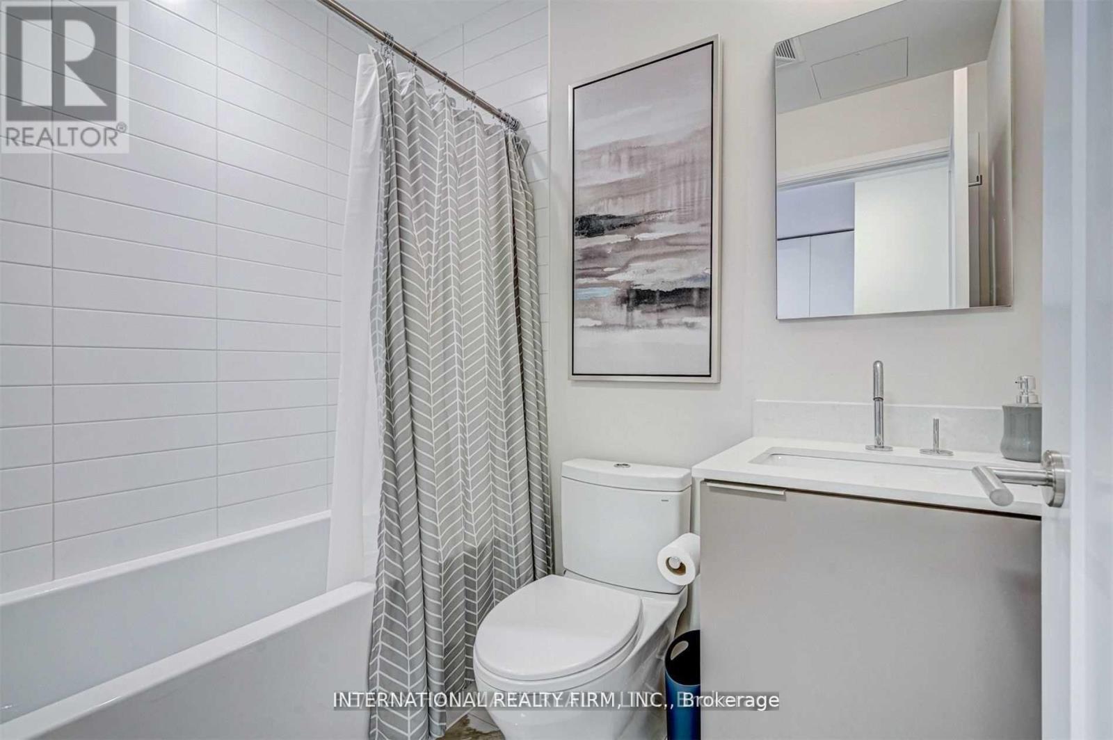 1903 - 88 Cumberland Street, Toronto, ON - Indoor Photo Showing Bathroom