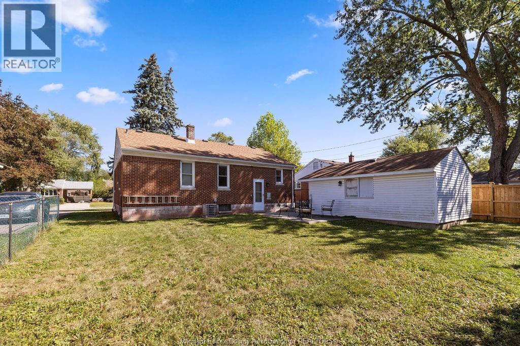 3429 Dominion, Windsor, ON - Outdoor