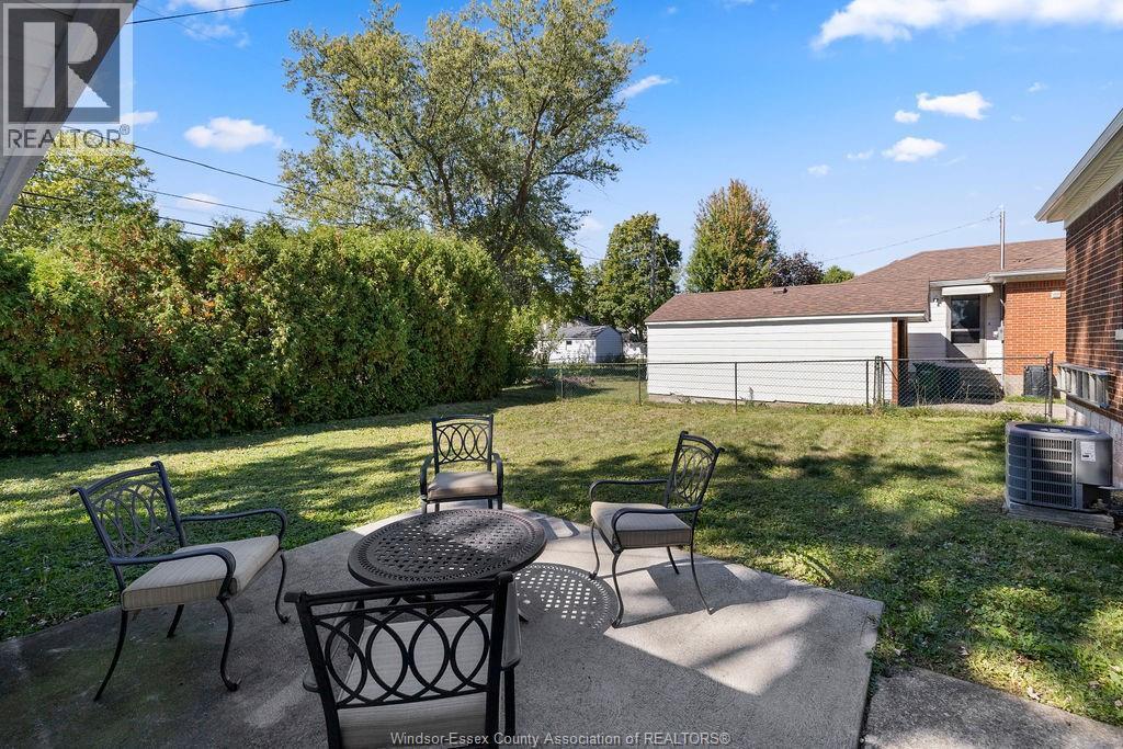 3429 Dominion, Windsor, ON - Outdoor