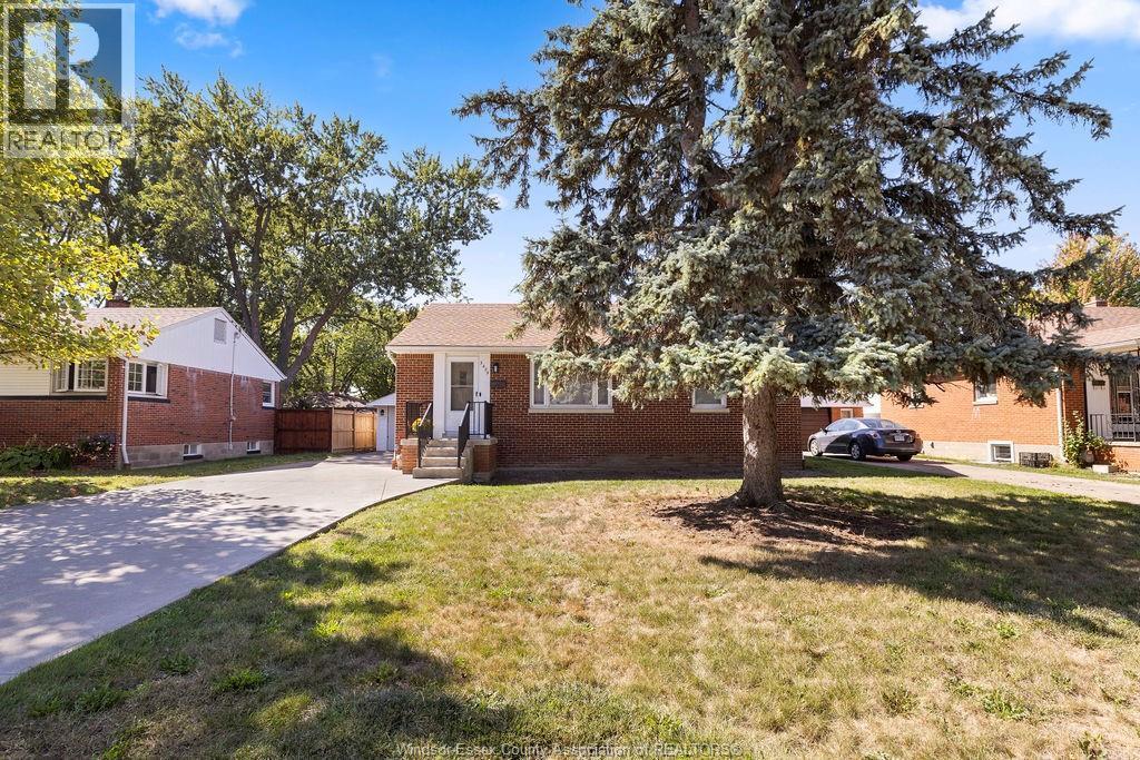 3429 Dominion, Windsor, ON - Outdoor