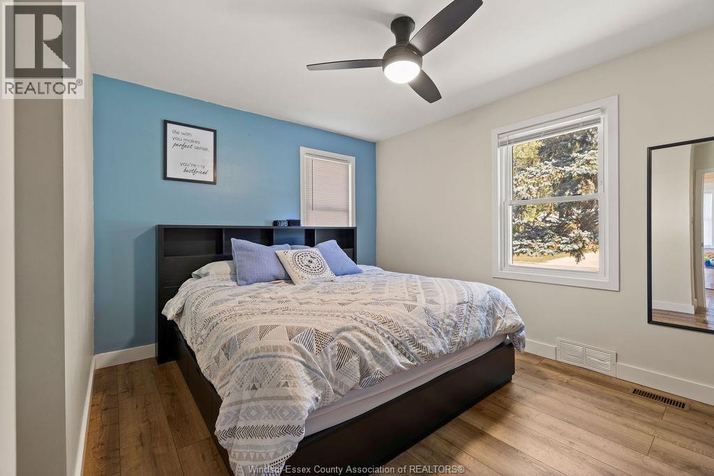 3429 Dominion, Windsor, ON - Indoor Photo Showing Bedroom